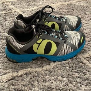 Pearl Izumi men’s shoes